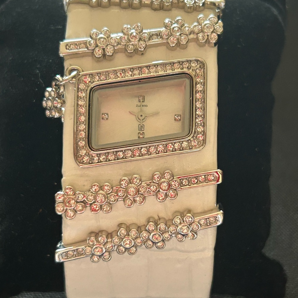 🤍”Victoria Weick” Whimsical Silver & White Leather Dangle Women's Watch/Cuff